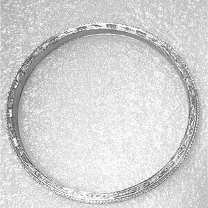 Vtg Crown Trifari@  Trifanium Bangle Bracelet Intricate Etched Geometric Pattern